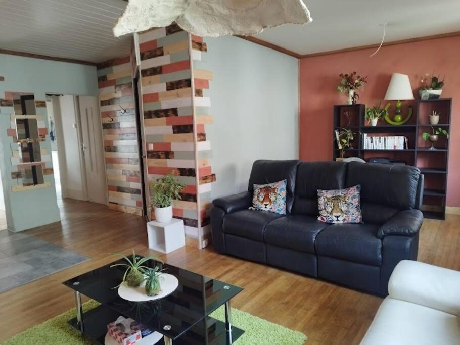 Le Passage Du Faubourg, Agreable T3 En Duplex De 120M2 Apartment Saint-Léonard-de-Noblat Екстериор снимка